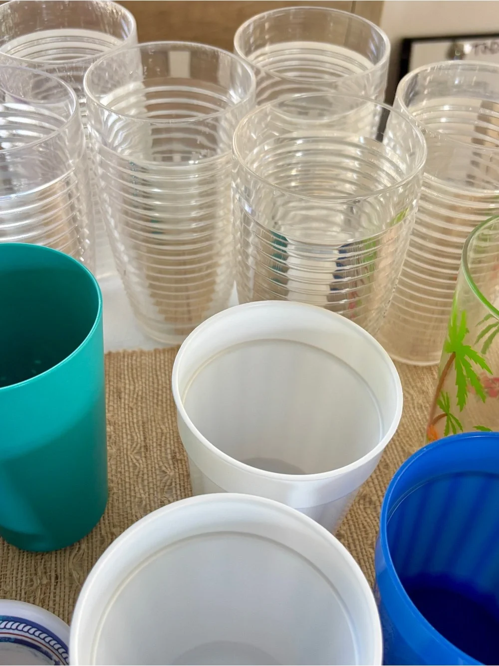 34 piece Assorted Outdoor Tableware Drink & Snack Set